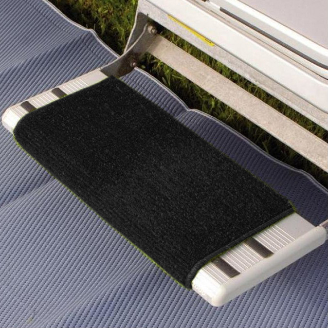 _vyr_5279Clean-Step-Detail-5737